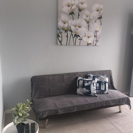 Tj Self-Catering Apartment Graaff Reinet Ngoại thất bức ảnh