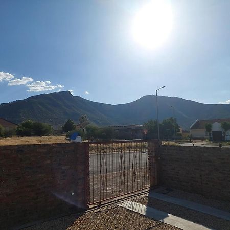 Tj Self-Catering Apartment Graaff Reinet Phòng bức ảnh