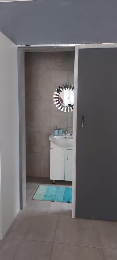 Tj Self-Catering Apartment Graaff Reinet Ngoại thất bức ảnh