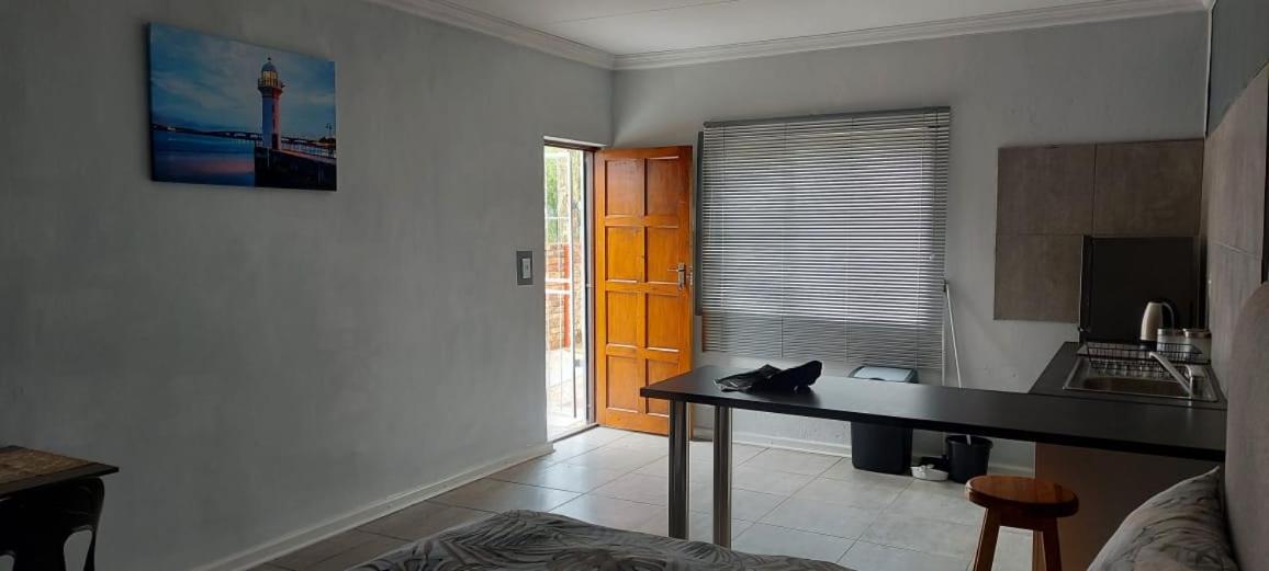 Tj Self-Catering Apartment Graaff Reinet Ngoại thất bức ảnh