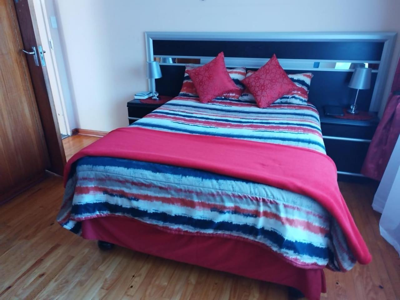 Tj Self-Catering Apartment Graaff Reinet Phòng bức ảnh