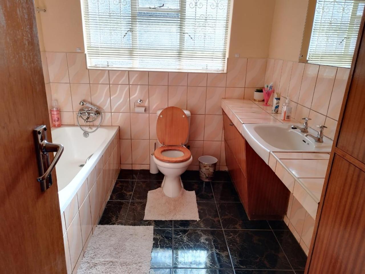 Tj Self-Catering Apartment Graaff Reinet Phòng bức ảnh